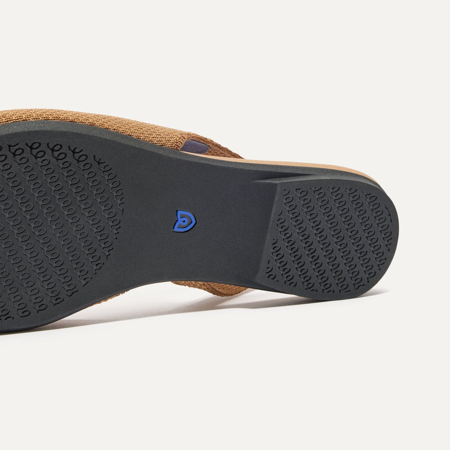 The Almond Slingback - Tawny Captoe